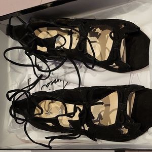 Isa Tapia Suede Size 38 Sandals